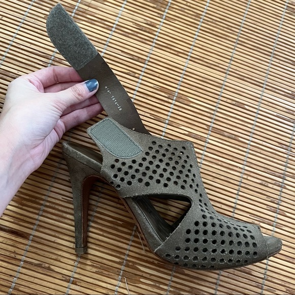 Pedro Garcia Suede Lasercut Slingback Heels size 38 8 - Picture 5 of 7